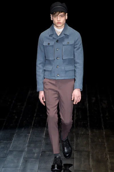 Look 2